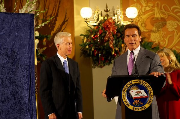 Governor and First Lady Sharon Davis and Governor Schwarzenegger Unveiling Governor Davis' Official Portrait.