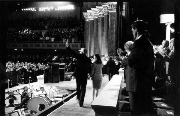 Governor and First Lady Sharon Davis entering the stage at his Inauguration as California's 37th Governor.