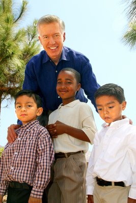 Governor Gray Davis with Southern California Kids at an Earth Day Event