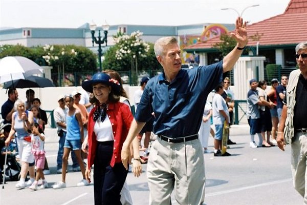 Governor and First Lady Sharon Davis celebrating the Fourth of July in Northern California.